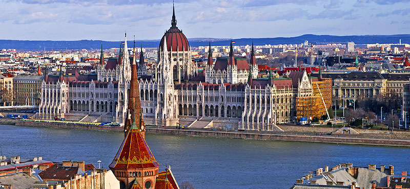 Panorama-Parlamento Budapest e il Balaton Programma di massima 31 agosto – 3 settembre 2017