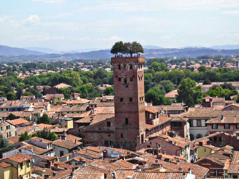 lucca_ Disponibilità – prenotazioni aperte – Tour Lucca e i borghi della Versilia 09-10 giugno 2018