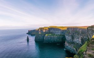 john finkelstein ci9HzWTIVas unsplash 300x187 - Irlanda sud e nord - partenze garantite agosto