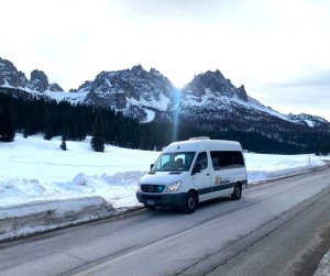 2 300x251 - L'azienda di viaggi e turismo a Treviso - noleggio pullman e minibus