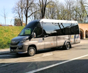 4 300x251 - L'azienda di viaggi e turismo a Treviso - noleggio pullman e minibus