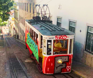 5 300x251 - L'azienda di viaggi e turismo a Treviso - noleggio pullman e minibus