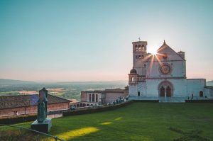 enrico tavian rn1xObnbReQ unsplash 300x199 - L’Umbria e l’Infiorata di Spello - 1/3 giugno 2024