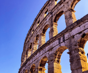 Anfiteatro di Pola 300x251 - Croazia: weekend tra Pola e Isole Brioni - 28/29 settembre 2024